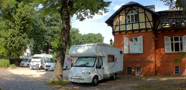 Wohnmobilstellplatz im Yachthafen Berlin Köpenick